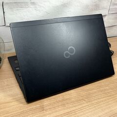 お買い得品〉0817　Fujitsu Lifebook U9310/E　8GB/SD256 軽量　第10世代　Win11　office2024の画像