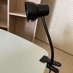 テーブル　クリップライト　本棚（ボックス）の画像