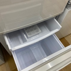 【トレファク ラパーク岸和田店】2ドア冷蔵庫 SHARP 2018年製 137L クリーニング済の画像