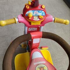 アンパンマン三輪車の画像