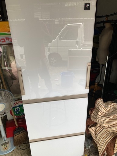 シャープ　冷蔵庫　使用半年の美品