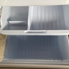 シャープ　冷蔵庫　使用半年の美品の画像