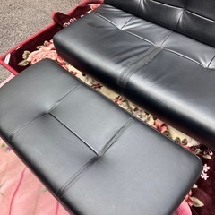 無料　一部破れ補修跡有ります　オットマン付きソファーの画像
