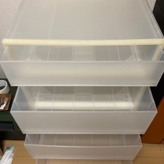 収納ボックスの画像
