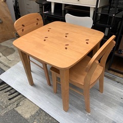 ダイニングテーブル　チェア　3点セットの画像