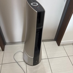 冷風機兼暖房機　sharpプラズマクラスタースリムイオンファンの画像