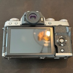 FUJIFILM X-T100 美品　デジタル一眼レフの画像