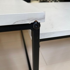 テーブル　LOWYAの画像