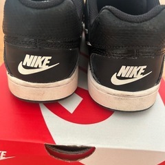 NIKE スニーカーの画像