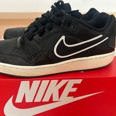 NIKE スニーカーの画像