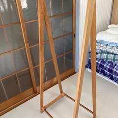 ハンガーラック　木製の画像