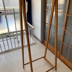 ハンガーラック　木製の画像