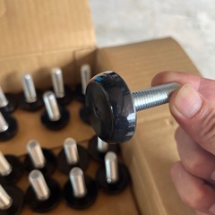 新品　台車　高さ調整用　ネジの画像