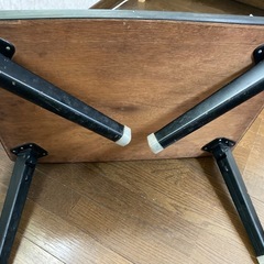 黒い長方形の木製座卓の画像
