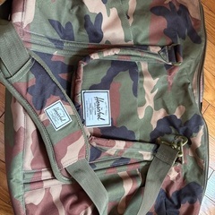【1500円】Herschelショルダーバッグ 美品 バッグの画像