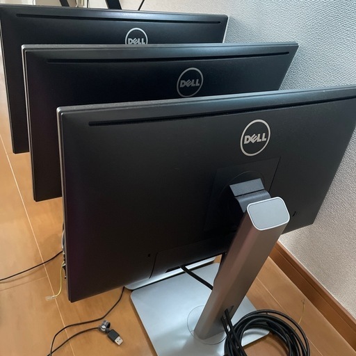 モニター3枚キーボード