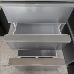 AQUA　355L   2022年製    冷蔵庫の画像