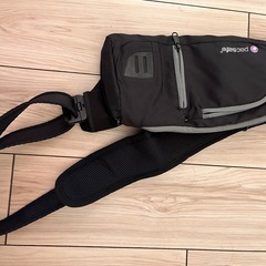 Pacsafe 斜め掛けチェストバッグ 防犯仕様｜アウトドア・旅行・カジュアル・バイク用 防刃バック メンズの画像