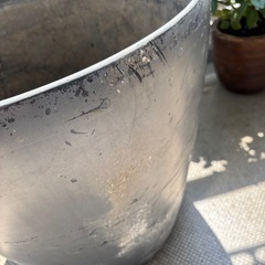 プラスチック植木鉢の画像