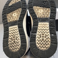 MADFOOT ブーツ型スニーカーの画像