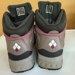 mont-bell モンベル 登山靴 ローズグレー 23cmの画像