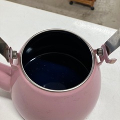 I2508-678 ほうろう製 やかん ピンク IH対応 容量不明 中古の画像