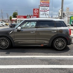 R60 MINI クロスオーバー　かわいかっこいいです！の画像
