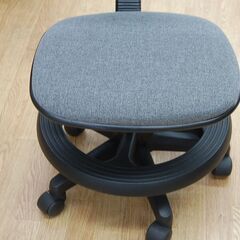 ワークチェア 昇降式 幅47×奥行50×高さ75～86cm フットレスト グレー OAチェア オフィスチェア 札幌市 清田区 平岡の画像