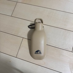 ペットケージ、水飲みセットの画像