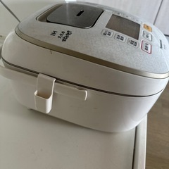 Panasonic IHジャー炊飯器　SR-HX107の画像