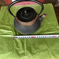鋳鉄製の黒色鉄瓶　インテリアに！の画像