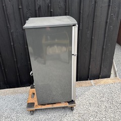 ✨ 日立 冷蔵庫 80L 2ドア 冷凍庫付き✨の画像