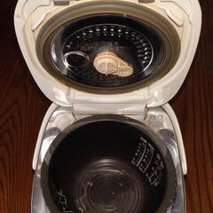TOSHIBA炊飯器真空圧力IH保温釜RC10VXFの画像