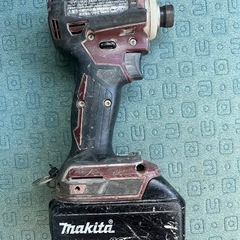 マキタ　インパクトドライバー　TD172D 本体　バッテリー
の画像