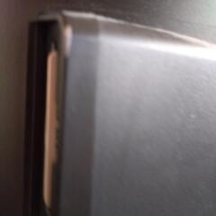 REGZA32型本体とリモコンの画像