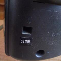 REGZA32型本体とリモコンの画像
