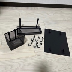 突っ張り壁面収納の画像