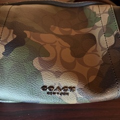 COACH  　ボディーバッグ　迷彩の画像