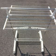 新品：室内：洗たく物干し専用：簡単組み立て：プラ造軽：移動簡単：折り畳み収納台：便利の画像