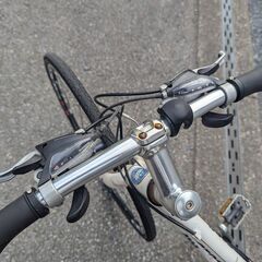 【クロスバイク】Gios ジオス mistral 白 3×8速 700C 物々交換OKの画像