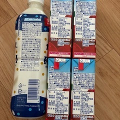 りんごジュースとカルピスの画像