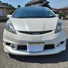 ホンダ　フィットRS  GE8　車検2027年9月　i-VTEC（アイ・ブイ・テック）の画像