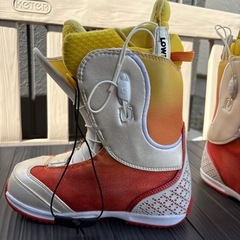 burton women axel バートン　スノーボード　ブーツ　アクセル　24.0の画像