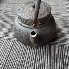 鉄製の鉄瓶　インテリアに！の画像