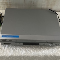 J414⭐️ソニーVHSビデオデッキ
の画像