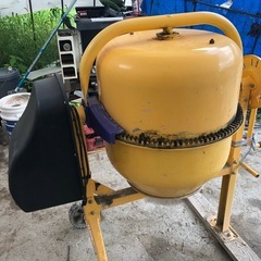 コンクリートミキサー　電動の画像