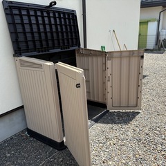 KETER屋外用収納庫 おしゃれ 物置 子供用自転車の保管にの画像