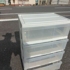 新品：収納タンスプラスチック製品：引き出し４段：高さ８４ｃｍ：ホワイト：の画像