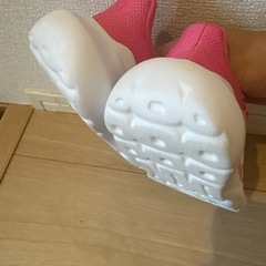 adidasスニーカー女の子の画像