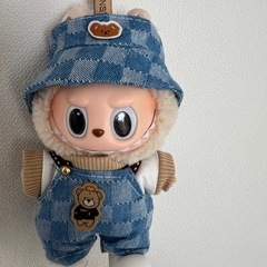 ラブブぬいぐるみの画像